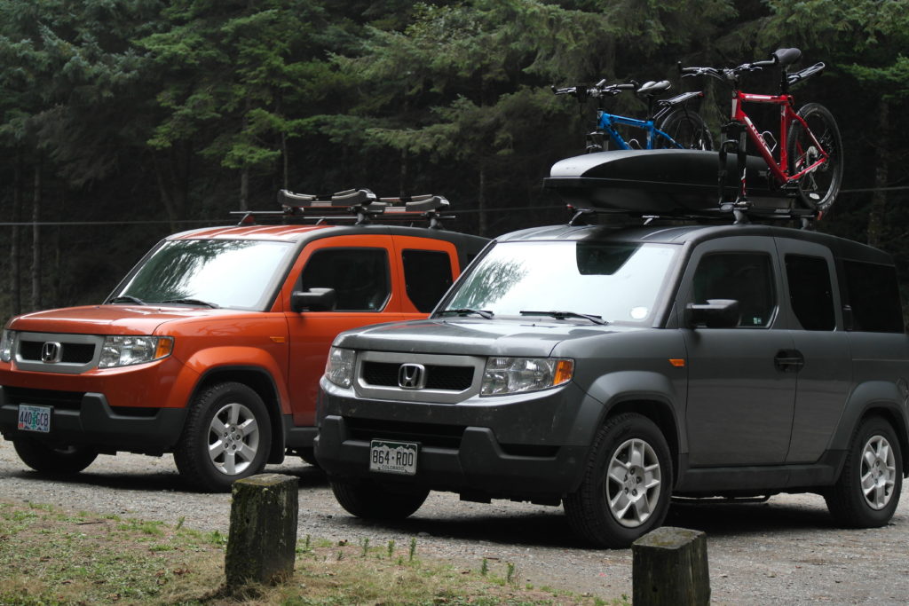 2 Honda Element SUVs while on a road trip.